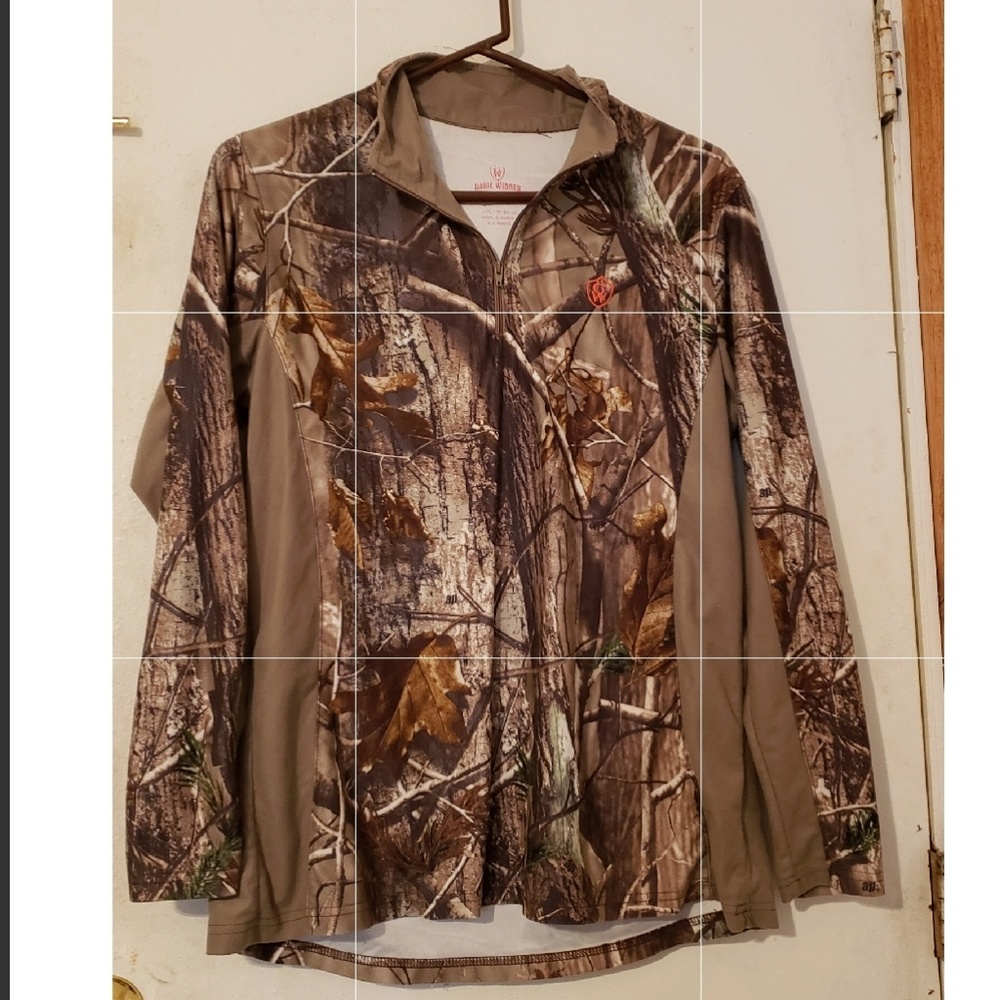 Women hunting sweater